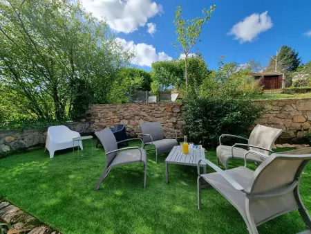 Gîte Charme et Confort à Saint-Haon-le-Châtel, Animaux admis - Photo 33