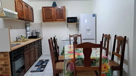 Appartement confortable à Le Lamentin, 70 m², jardin - Photo 2