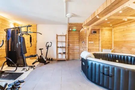 Grande maison de montagne à Vars avec sauna et spa - Photo 9