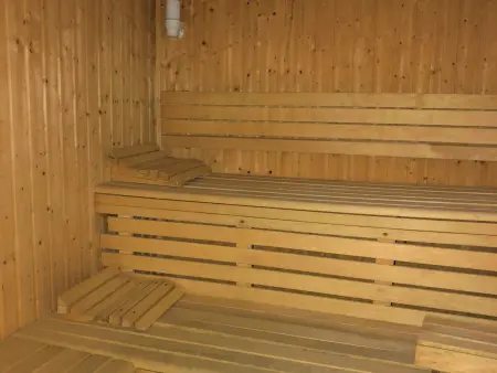 Appartement au cœur du village avec piscine et terrasse - Photo 18