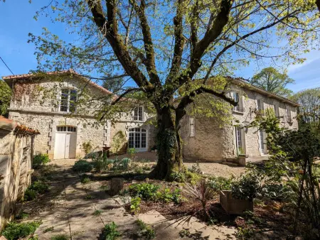 Grande maison avec piscine privée, wifi et animaux acceptés pour 15 pers. - Photo 4