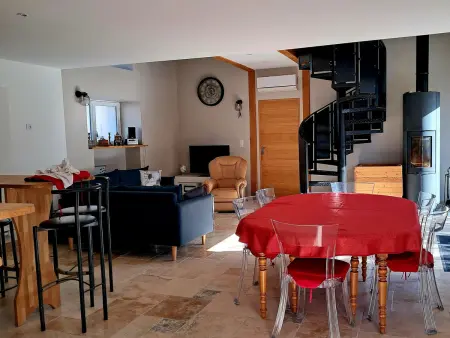 Gîte Climatisé avec Jardin à Tavers, Gite 6 personnes à Tavers - Photo 2