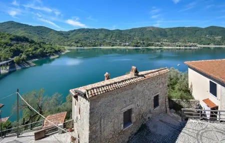 Appartement 3 personnes à Castel di Tora - Photo 9