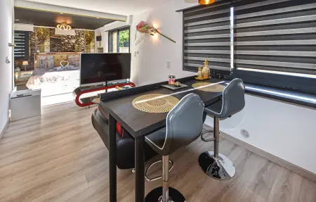 Villa avec piscine privée, Maison 2 personnes à Carpentras - Photo 3