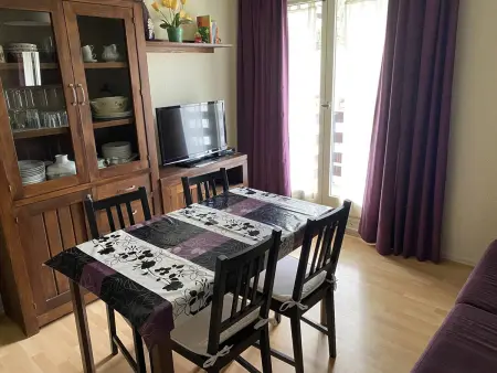 Appartement cosy 3 pièces pour 4 personnes avec balcon près des pistes - Photo 6