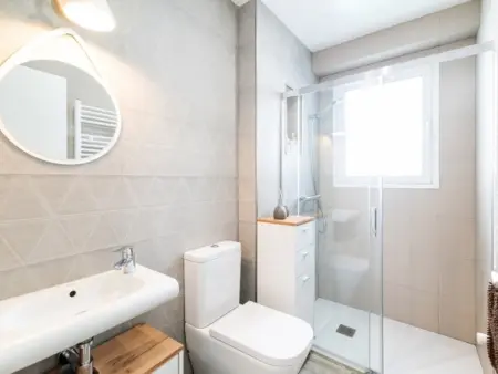 Luxe et Charme à Grenade: Appartement Rénové Près du Centre et Gare - Photo 3