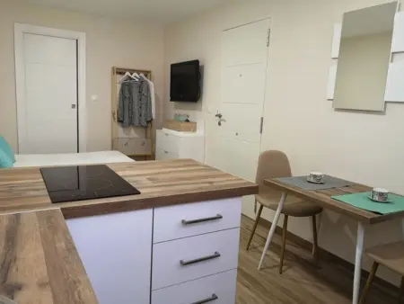 Appartement rénové et confortable à Grenade, arrêt de bus proche - Photo 6