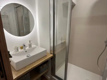 Appartement rénové au centre des 2 Alpes, proche pistes - Photo 7