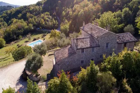 Sole, Studio dans une ferme avec piscine - Photo 10