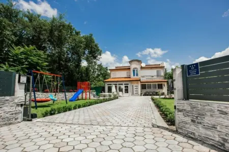 Countryside Villa Tajo - Four Bedroom Holiday Home  with Swimming Pool, Countryside Villa Tajo - Four Bedroom Holiday Home  with Swimming Pool - Photo 12