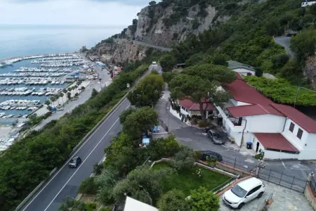573431, Appartement de vacances à Alassio avec barbecue - Photo 10