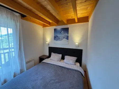 Appartement lumineux proche pistes – 3 pièces, parking, vue montagne - Photo 6
