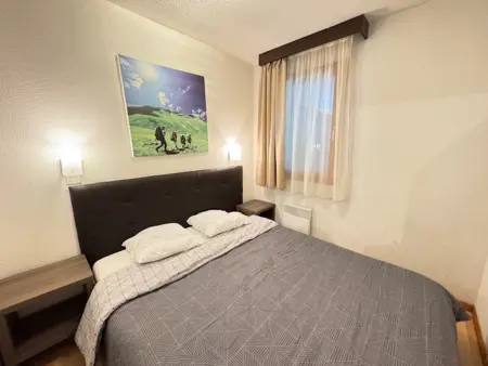 Appartement lumineux 3 pièces proche pistes avec balcon et parking - Photo 2