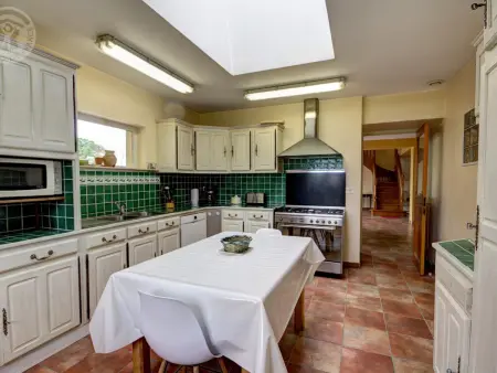 Havre de paix à Chalain-le-Comtal avec piscine privée - Photo 7
