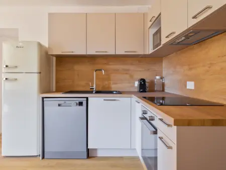 Appartement familial 4 adultes + 4 enfants, proche village, parking - Photo 3