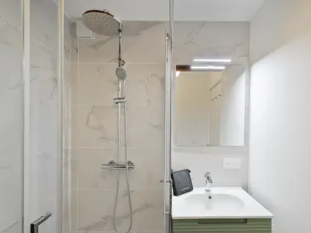Appartement familial 4 adultes + 4 enfants, proche village, parking - Photo 7
