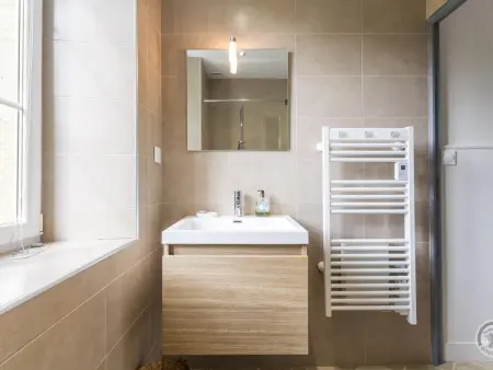 Maison de charme rénovée dans le Cotentin, Gite 6 personnes à Sébeville - Photo 9