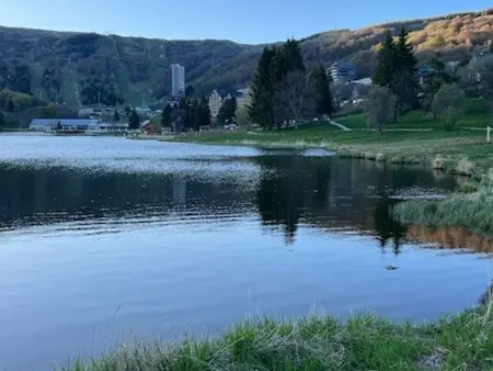 Studio moderne à Super Besse, vue lac des Hermines - Photo 24
