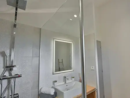 Gite Constantin, Gîte superbe + piscine privée et vue imprenable - Photo 23