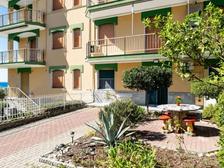 in the Garden, Appartement 3 personnes à Santo Stefano al Mare - Photo 15