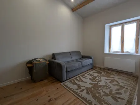 Maison rénovée avec terrasse et balcon à Polignac - Photo 7
