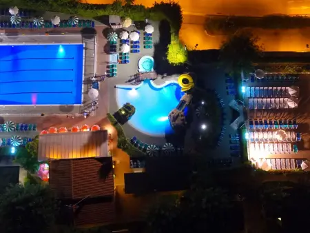 Happy Camp Mobil Homes in Riccione, Maison 5 personnes à Riccione - Photo 2