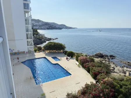 Appartement 6 Pers à Roses, à 2min de la plage - Photo 3