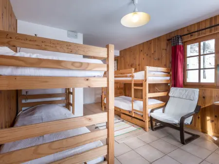 Chalet pour 10 personnes, proche des pistes, avec cheminée et garage, animaux admis - Photo 8