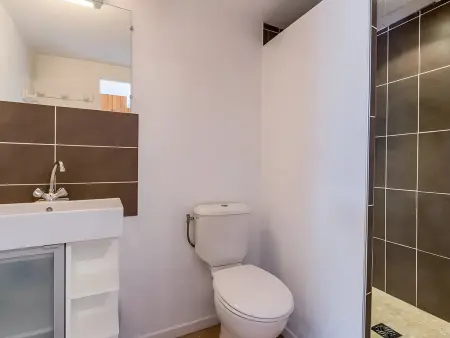 Chalet pour 10 personnes, proche des pistes, avec cheminée et garage, animaux admis - Photo 10