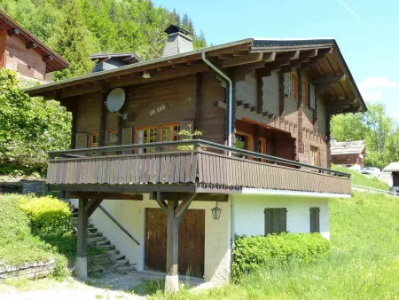 Chalet pour 10 personnes, proche des pistes, avec cheminée et garage, animaux admis - Photo 13
