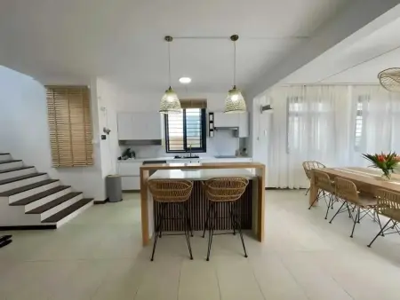 Villa spacieuse à Grand Baie avec piscine partagée - Photo 4