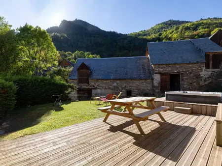 Maison de village rénovée pour 12 pers avec jardin et jacuzzi proche Loudenvielle - Photo 5