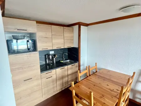 Appartement accueillant pour 6 avec balcon et parking proche des pistes - Photo 1