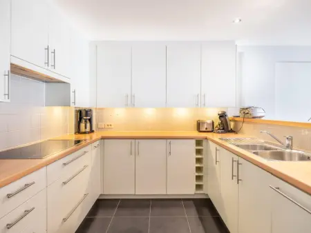 Brit Eerste, Appartement spacieux avec vue latérale sur mer - Photo 3