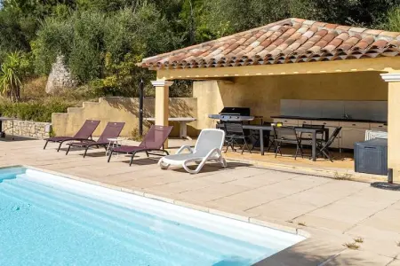 YJ-153-VEYANS, Maison climatisée 4 chambres/10 personnes avec piscine – 40 min de Cannes - Photo 10