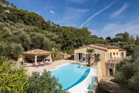 YJ-153-VEYANS, Maison climatisée 4 chambres/10 personnes avec piscine – 40 min de Cannes - Photo 14