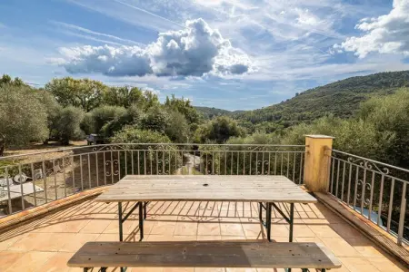 YJ-153-VEYANS, Maison climatisée 4 chambres/10 personnes avec piscine – 40 min de Cannes - Photo 12