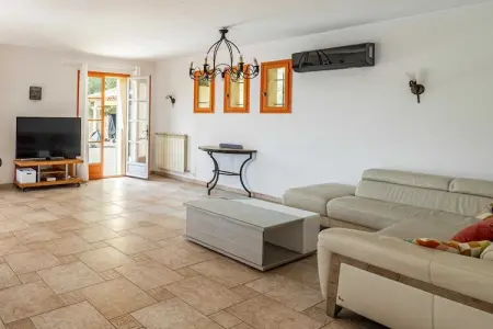 YJ-153-VEYANS, Maison climatisée 4 chambres/10 personnes avec piscine – 40 min de Cannes - Photo 104