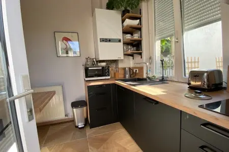 Appartement avec la petite cour, Séjour de charme au cœur de Vittel - Photo 4