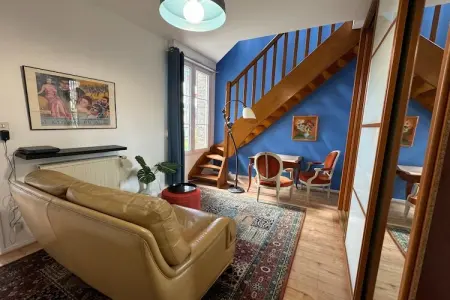 Appartement avec rooftop terrace, Charmant séjour avec toit-terrasse à Vittel. - Photo 3