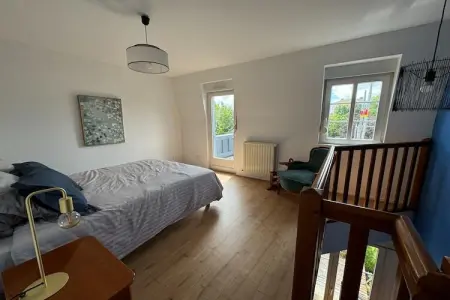 Appartement avec rooftop terrace, Charmant séjour avec toit-terrasse à Vittel. - Photo 9