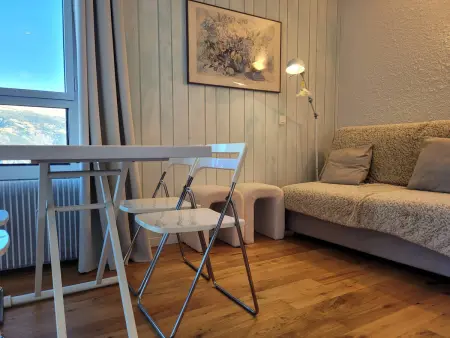 Studio 4 pers rénové, vue vallée, proche pistes - Photo 10