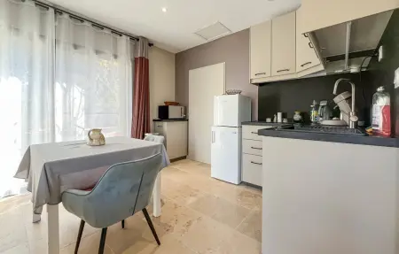 Gîte jacuzzi Alpilles, Maison 2 personnes à Aureille - Photo 4