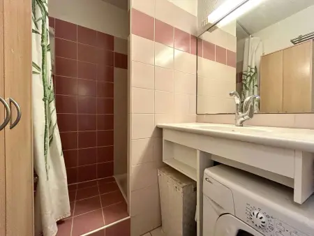 Studio Cabine 5 pers, Parking, Proche Pistes, Appartement 5 personnes à Briançon - Photo 4