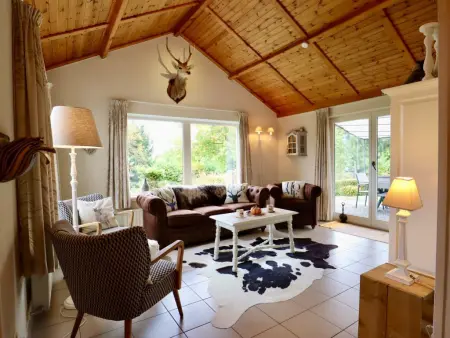 Coeur de Biche, Maison de vacances confortable avec beau jardin - Photo 1