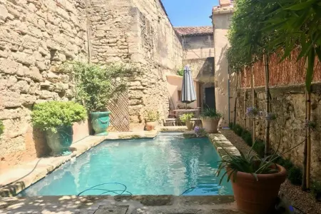 Chez Vous à Uzès, Appartement avec piscine chauffée à Uzès - Photo 5