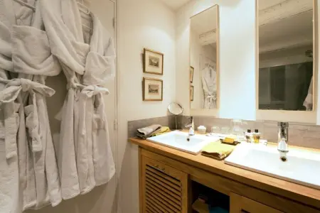 Chez Vous à Uzès, Appartement avec piscine chauffée à Uzès - Photo 24
