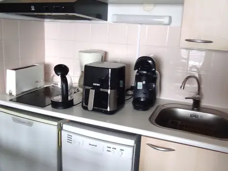 Appartement cosy avec piscine privée et parking à Super-Besse - Photo 7