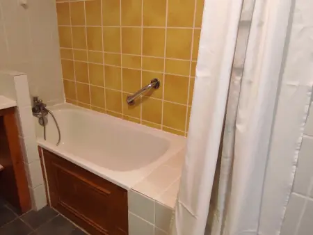 Appartement cosy avec piscine privée et parking à Super-Besse - Photo 19