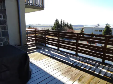 Appartement cosy avec piscine privée et parking à Super-Besse - Photo 23